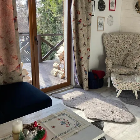 Holiday home Chalupka Cucoriedka *