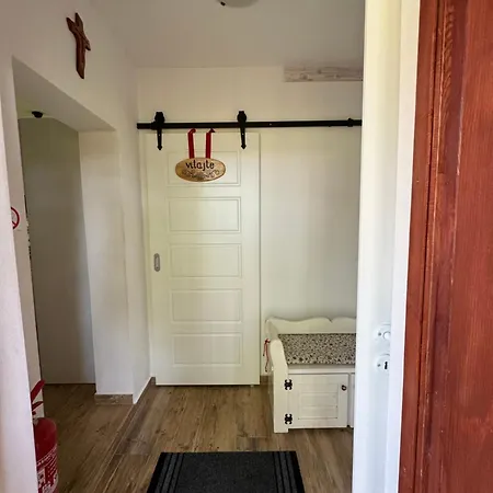 Chalupka Cucoriedka * Veľký Slavkov