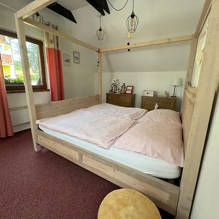 Chalupka Cucoriedka Veľký Slavkov