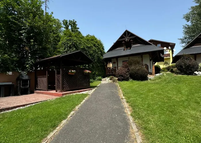 Semesterbostad Chalupka Cucoriedka Veľký Slavkov